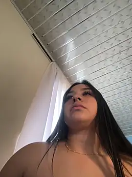 BELLAALEJA online show from 11, 11, 2025