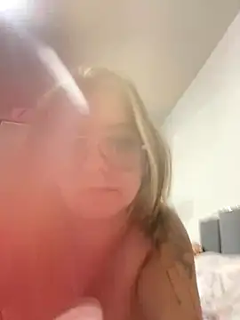 Snapshot of sophiemonroevip chatting on 22, 10, 2025 sophiemonroevip online show from 22, 10, 2025