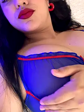 Snapshot of lunatorch chatting on 30, 10, 2025 lunatorch online show from 30, 10, 2025