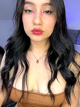 Snapshot of lunatorch chatting on 3, 12, 2025 lunatorch online show from 3, 12, 2025