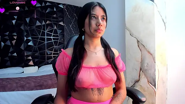 AylinLove online show from 3, 6, 2026