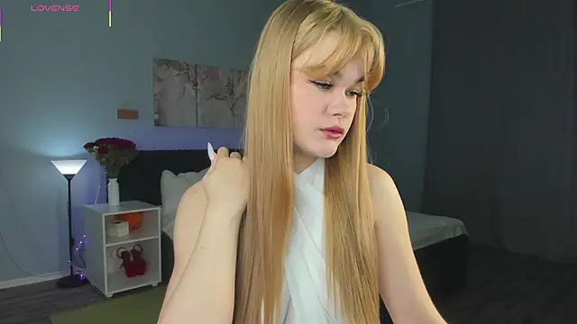 ShyEmma  online show from 24, 11, 2025