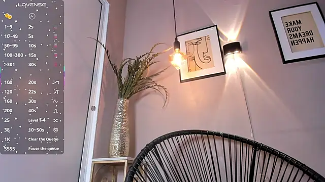 dulce fiore07 online show from 7, 11, 2025