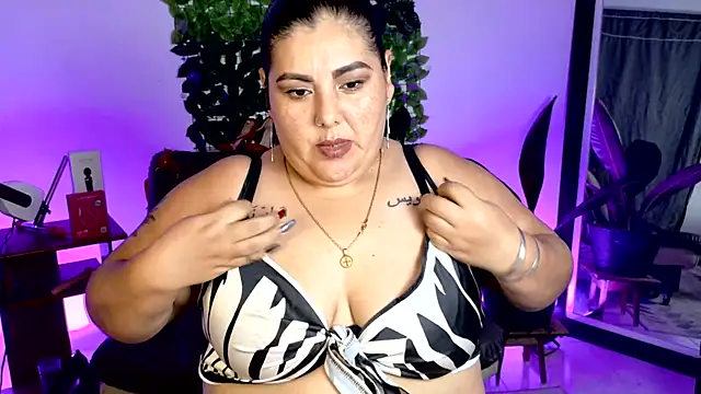 Snapshot of AndreaKinky chatting on 20, 6, 2026 AndreaKinky online show from 20, 6, 2026