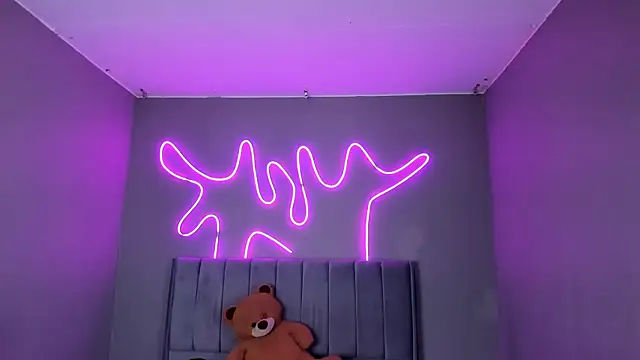 Sabrina bloom online show from 9, 9, 2025