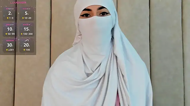  Zahiira  online show from 18, 12, 2025