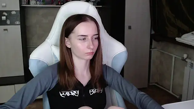 Cutti Crystal online show from 4, 11, 2025