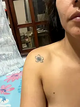 Snapshot of Huitaca_ chatting on 16, 10, 2025 Huitaca online show from 16, 10, 2025