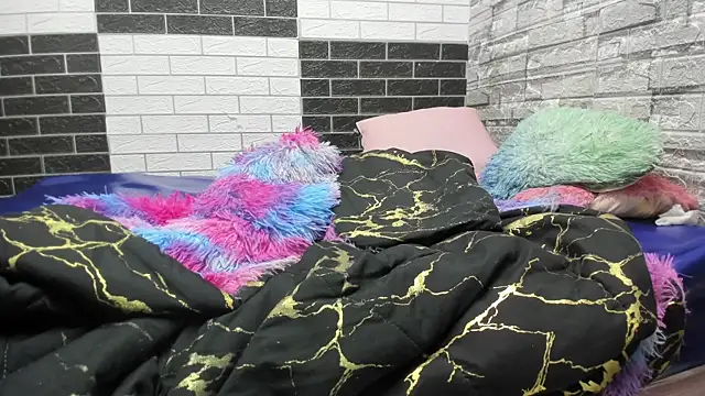 Sandra Milf love online show from 28, 9, 2025