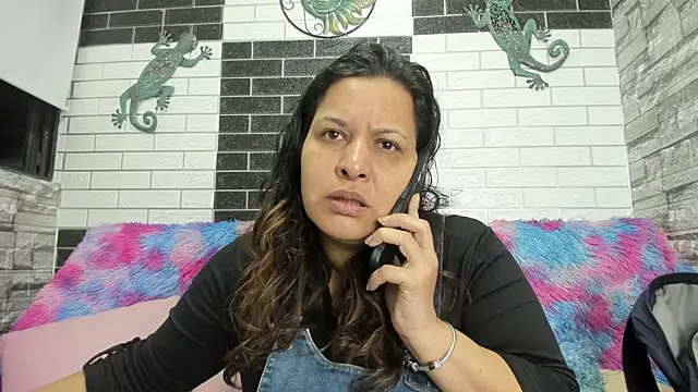 Sandra Milf love online show from 1, 10, 2025