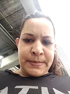 Sandra Milf love online show from 5, 10, 2025