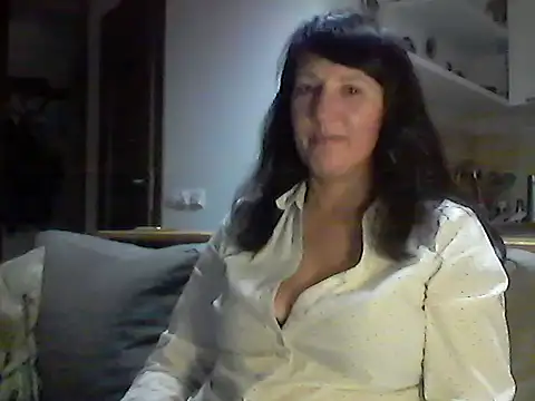 Elena48324 online show from 12, 11, 2025