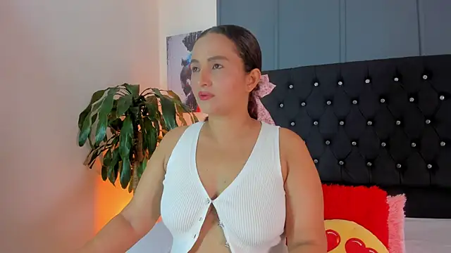 Zafiro  Brown online show from 28, 5, 2026