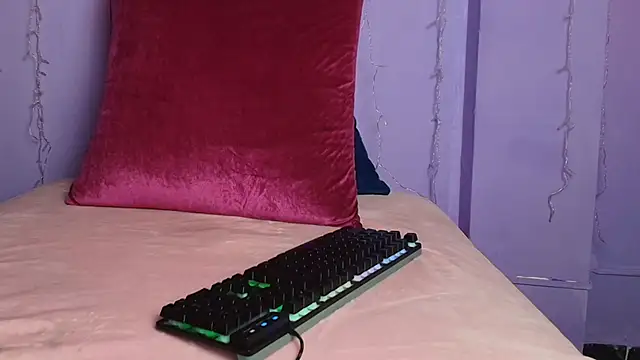 Snapshot of Dafne_Mel chatting on 20, 10, 2025 Dafne Mel online show from 20, 10, 2025