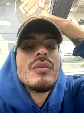 Snapshot of malek_xarx_ chatting on 10, 9, 2025 malek xarx  online show from 10, 9, 2025