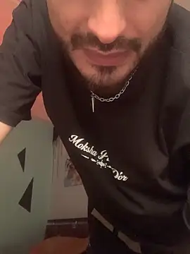 Snapshot of malek_xarx_ chatting on 1, 10, 2025 malek xarx  online show from 1, 10, 2025