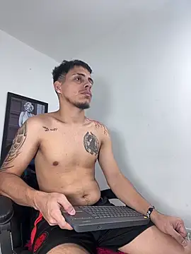 Luke Stone online show from 5, 4, 2026