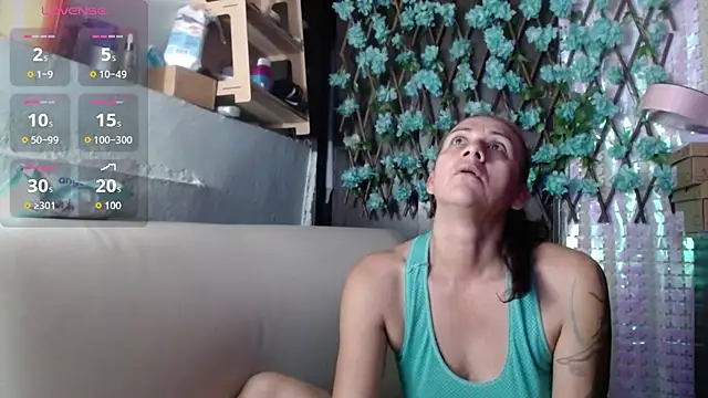 darling hott online show from 7, 4, 2026