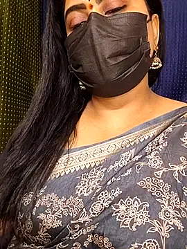 Snapshot of honey-flower chatting on 23, 9, 2025 honey-flower online show from 23, 9, 2025