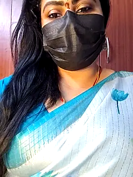 Snapshot of honey-flower chatting on 15, 10, 2025 honey-flower online show from 15, 10, 2025