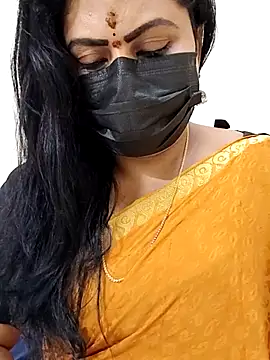 Snapshot of honey-flower chatting on 17, 10, 2025 honey-flower online show from 17, 10, 2025