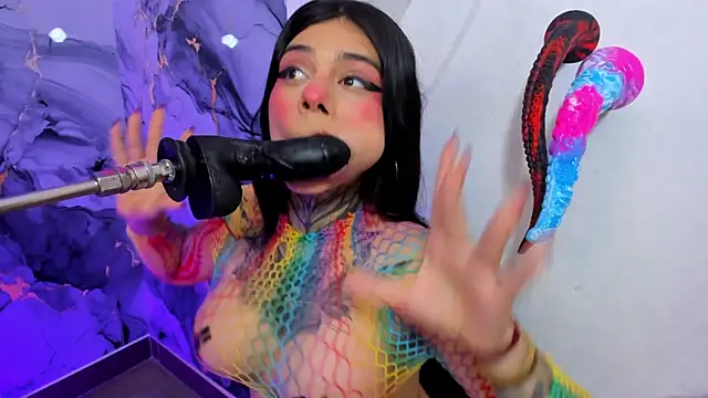 Emily Evo online show from 10, 7, 2026