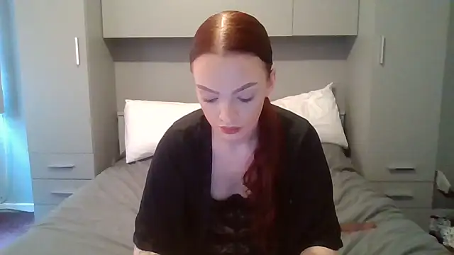 Filthy-British-Skylar online show from 12, 9, 2025