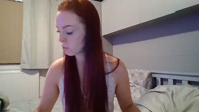 Filthy-British-Skylar online show from 25, 9, 2025