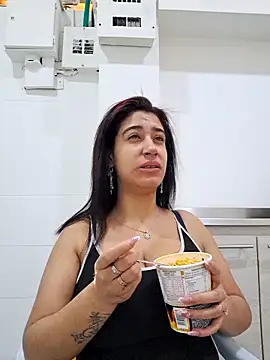 Samantha hotly online show from 3, 4, 2026