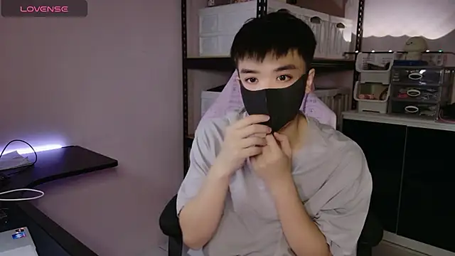 Snapshot of doggyman523 chatting on 9, 11, 2025 doggyman523 online show from 9, 11, 2025