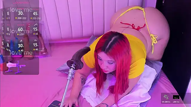 Snapshot of sharlotthe_bigass chatting on 9, 4, 2026 sharlotthe bigass online show from 9, 4, 2026