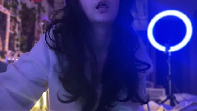 Snapshot of nikoli_naw chatting on 9, 10, 2025 nikoli naw online show from 9, 10, 2025