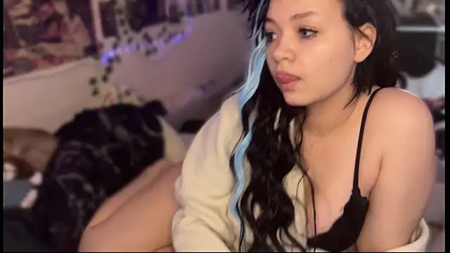 Snapshot of nikoli_naw chatting on 24, 10, 2025 nikoli naw online show from 24, 10, 2025