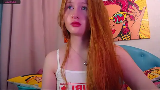 Snapshot of LuxXAngel chatting on 26, 9, 2025 LuxXAngel online show from 26, 9, 2025