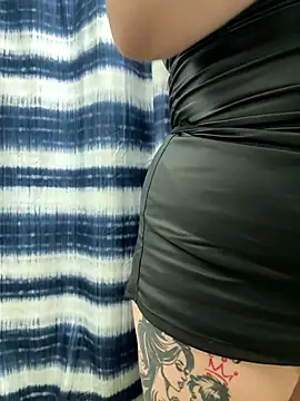 Snapshot of MamaSpicy chatting on 12, 10, 2025 MamaSpicy online show from 12, 10, 2025