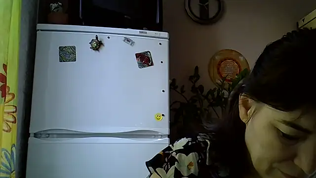 Krystal 82 online show from 19, 11, 2025