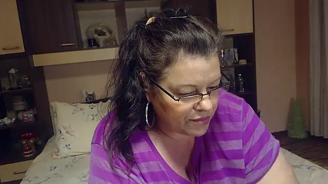 Claudia 71love online show from 13, 6, 2026