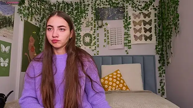 Ashley Pierce online show from 5, 12, 2025