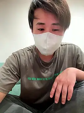 Snapshot of TinTin3432 chatting on 23, 9, 2025 TinTin3432 online show from 23, 9, 2025