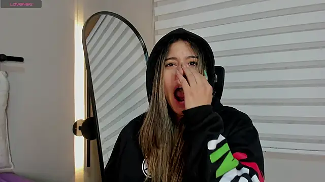 Rachell criss online show from 18, 12, 2025