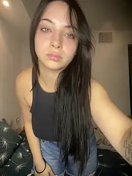 Snapshot of Bella__Booty chatting on 25, 9, 2025 Bella Booty online show from 25, 9, 2025