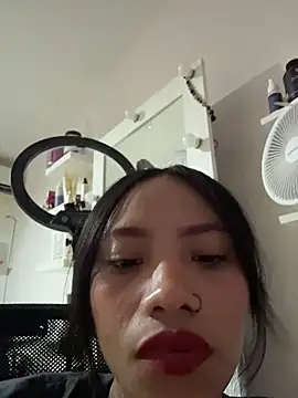 Snapshot of Nia_Desire chatting on 3, 8, 2026 Nia Desire online show from 3, 8, 2026