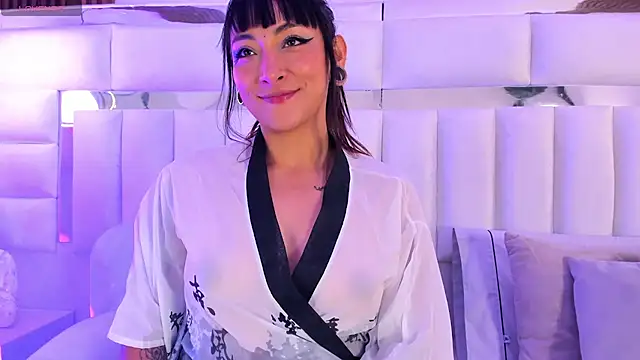 Snapshot of im_kasumi chatting on 21, 10, 2025 im kasumi online show from 21, 10, 2025