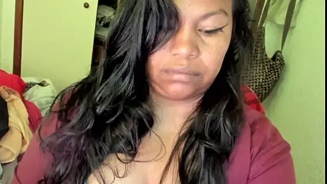 Snapshot of ebonylouissexyhot chatting on 15, 9, 2025 ebonylouissexyhot online show from 15, 9, 2025