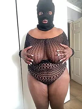 Snapshot of curvywithbigtitties chatting on 29, 7, 2026 curvywithbigtitties online show from 29, 7, 2026