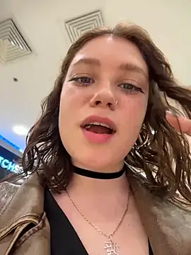 lucy-joy online show from 27, 3, 2026