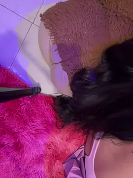 Emily Taylor2 online show from 3, 3, 2026