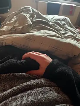 Snapshot of mas20043 chatting on 8, 10, 2025 mas20043 online show from 8, 10, 2025