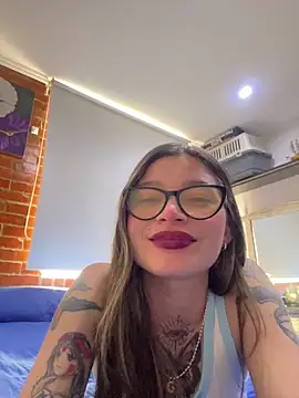 KoraSweett online show from 3, 2, 2026