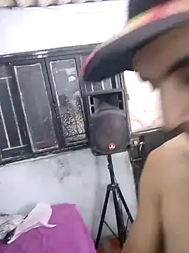 Snapshot of miroqui143 chatting on 10, 10, 2025 miroqui143 online show from 10, 10, 2025